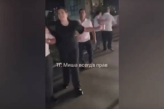 Россияне подрались в кафе из-за политики и попали на видео