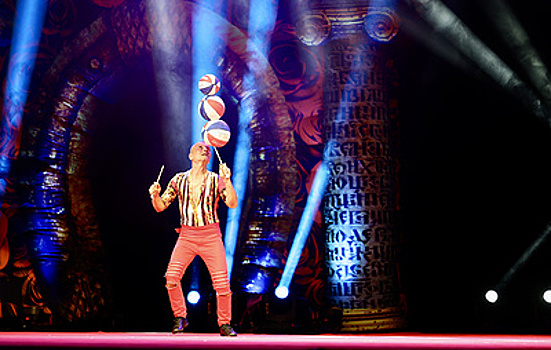 В Софии открылся первый международный цирковой фестиваль "Золотой конь"