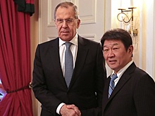 Япония заявила о смене «фазы» переговоров с Россией