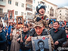 Топ-10 новостей: Маленький генерал на параде, «Бессмертный полк» и дом-«призрак»