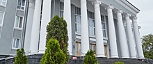 Глава Дзержинска проверил ход ремонта во Дворце культуры химиков