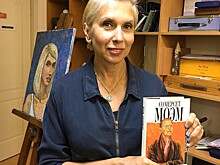 Пока селебрити показывают грудь, Алена Свиридова читает книги
