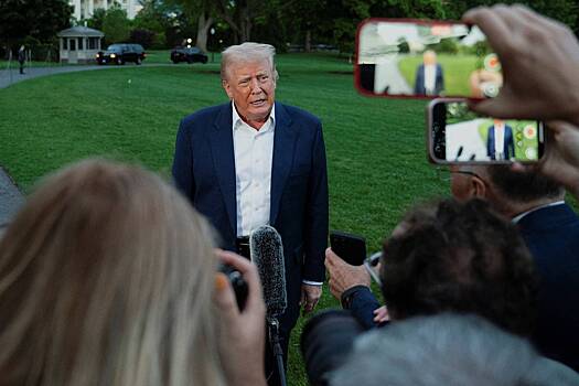 Трамп обвинил демократов в попытке импичмента