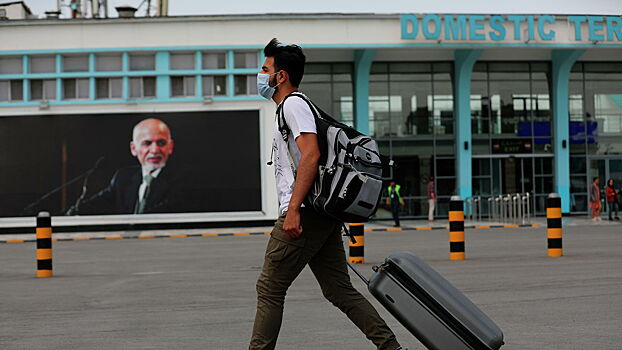 В аэропорту Кабула приостановили все рейсы
