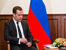 Медведев: Россия применит любое оружие при попытке захвата Крыма