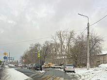 В Кургане запретили стоянку автомобилей около крупного предприятия