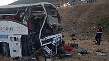При аварии автобуса в Турции погибли 14 человек