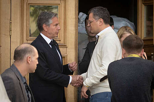 Блинкен в Киеве встретился с главой МИД Украины Кулебой