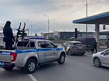 В Петербурге прошел полицейский рейд при поддержке военной техники