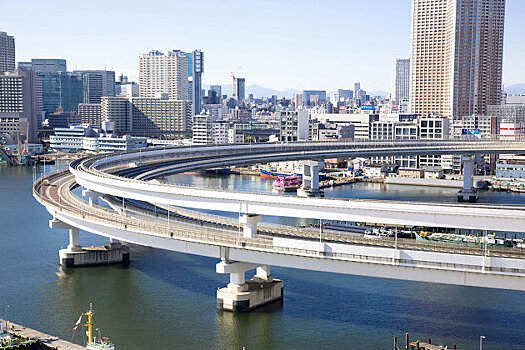ВЗГЛЯД ИЗНУТРИ: Абэномика продолжает поддерживать японский рынок акций
