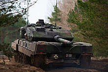 Министр обороны Польши Блащак объявил о прибытии на Украину польских танков Leopard-2