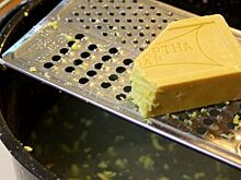 Почему машину периодически нужно мыть хозяйственным мылом?