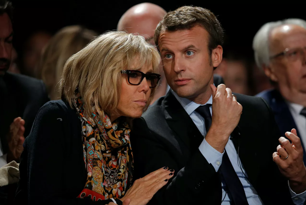 У президента франции есть дети. Брижит Макрон и Эммануэль Макрон. Жена президента Франции Брижит Макрон. Макрон Бриджит жена.