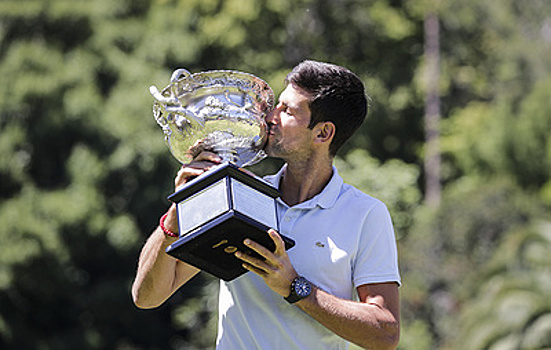 Сербский теннисист Джокович получил премию "Лауреус" как лучший спортсмен года