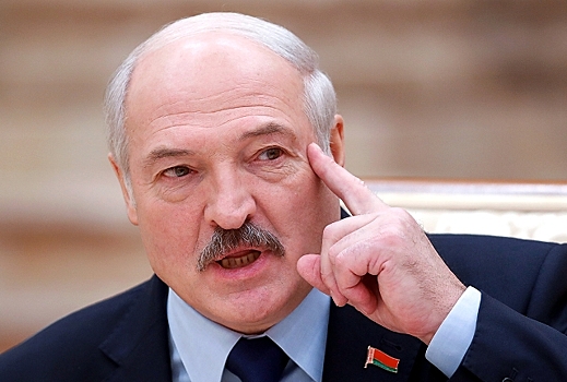 Лукашенко заявил о начале передачи полномочий