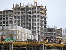 На российских стройках недосчитались сотен тысяч рабочих