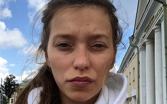 «Это разрушает нашу семью»: беременная Тодоренко ссорится с мужем из-за политики