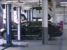 Страховым компаниям запретили отправлять машины в неофициальные сервисы