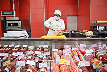 РБК: производители российской колбасы и сосисок предупредили о нехватке оболочек