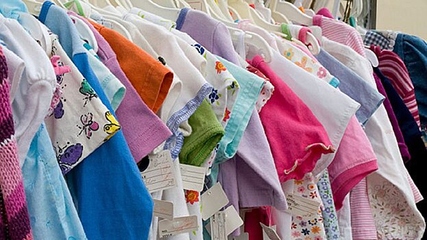 В Шадринских магазинах торговали опасной для здоровья одеждой