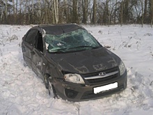 В Зауралье перевернулся автомобиль: пострадали три пожилых человека