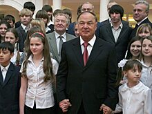 Почётный гражданин Хазрет Совмен получил премию «Российского Нобеля»