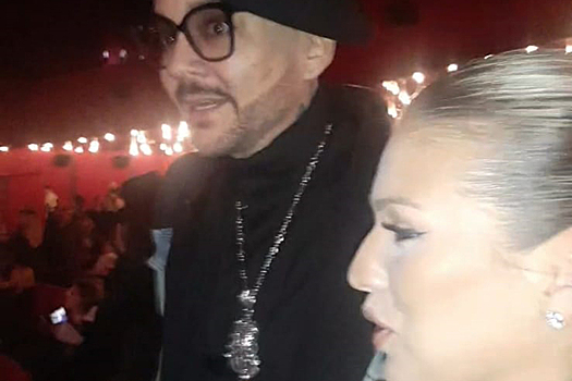 Филипп Киркоров впервые посетил светскую премьеру после смерти отца