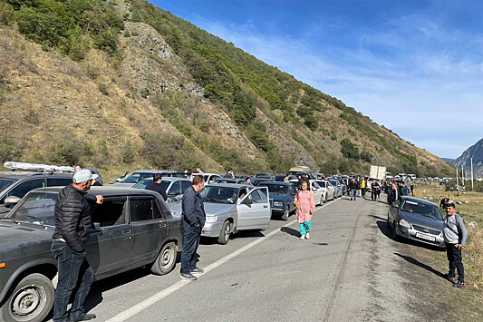 Перехода через границу России и Грузии ожидают 5,5 тыс. автомобилей