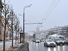 ГАИ призвала водителей к внимательности из-за мокрого снега в Москве