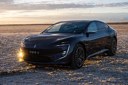 Роскошный седан Avatr 12 от Changan существенно подешевел в Китае