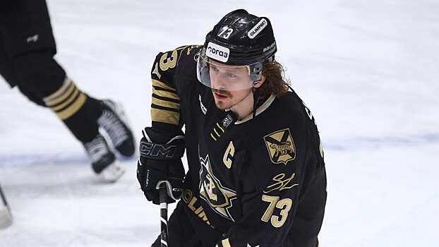 Нападающего "Спартака" в Матче звезд КХЛ заменит защитник "Адмирала"