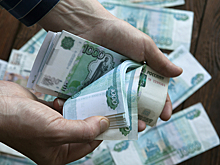 Курс рубля на лето: может снизиться до 90 за доллар