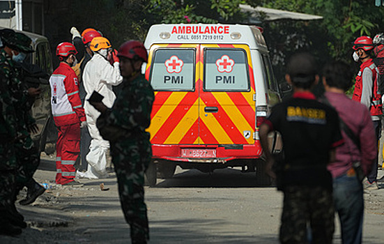 В Индонезии число жертв при обрушении школы выросло до 54