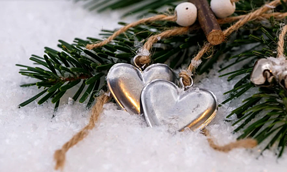 "Страстный конец года": Павел Глоба рассказал о трех знаках зодиака, которых в декабре ждет успех в любви