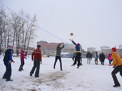 Геройским забегом, сдачей «Морозного зачета» и спортивными состязаниями отпраздновали День студента в Вологде