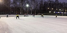 Турнир по хоккею пройдет на катке в Прудовом проезде