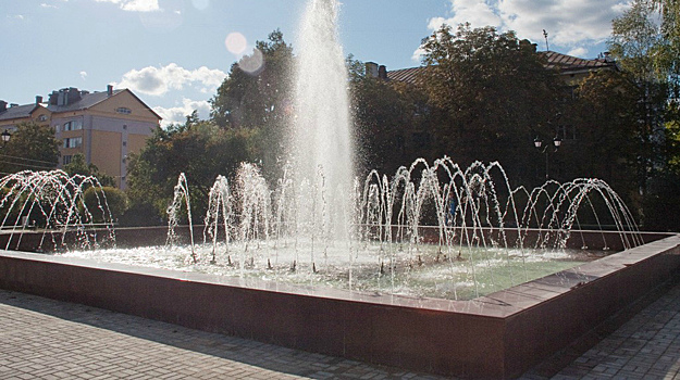 В Смоленске открыли сезон фонтанов