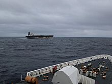США пытаются захватить танкер Olina