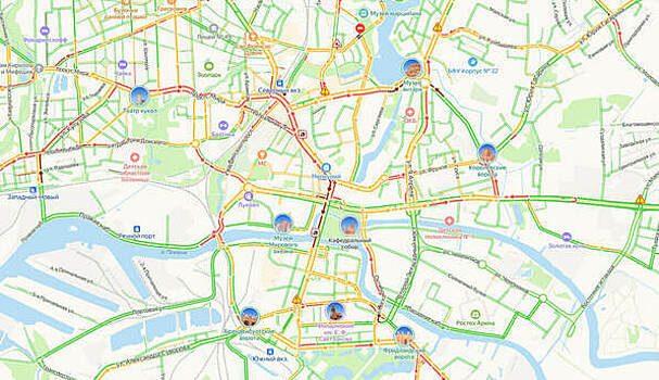 «Стоит колом»: вечером в пятницу калининградцы застряли в восьмибалльных пробках