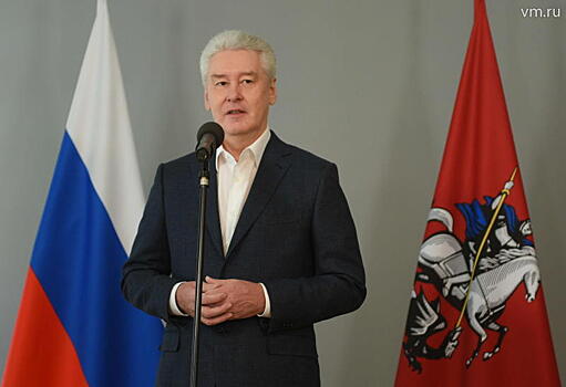 С.Собянин поздравил с днем рождения народного артиста России Д.Бертмана