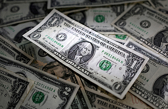 Bloomberg: роль доллара в международных расчетах никогда не была выше, чем сейчас