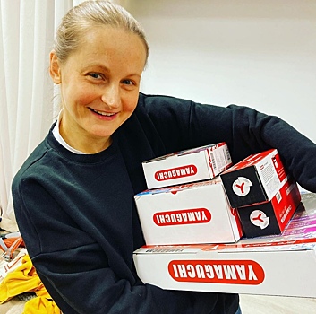 Яна Сексте похвасталась подарком от Машкова