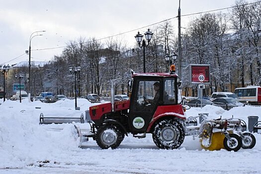 Более 800 единиц спецтехники привлекли дорожные службы Подмосковья для очистки дорог от снега