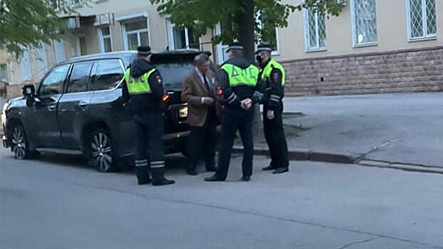 СМИ сообщили о выезде на «встречку» автомобиля экс-губернатора