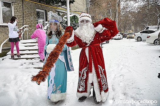 Пилот Дамир Юсупов превратился в Деда Мороза 