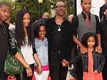 От 6 и более: самые многодетные звёздные отцы