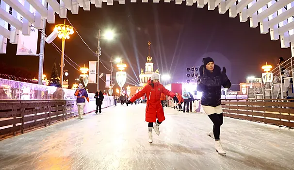 Самые знаменитые катки Содружества. Где уже можно выйти на лед?