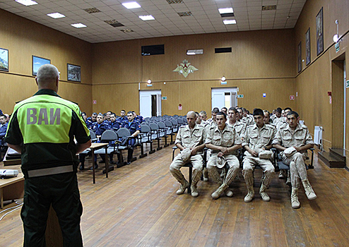 На российской авиабазе Кант прошло занятие по профилактике ДТП