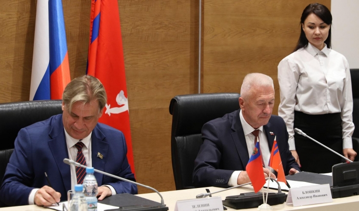 Волгоградская облдума и парламент Кузбасса подписали соглашение о сотрудничестве