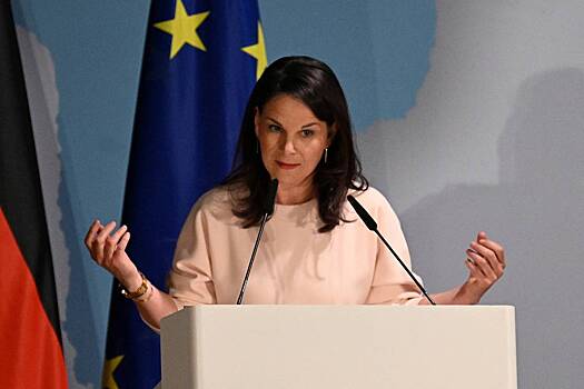 В Германии раскрыли амбиции экс-главы МИД Бербок